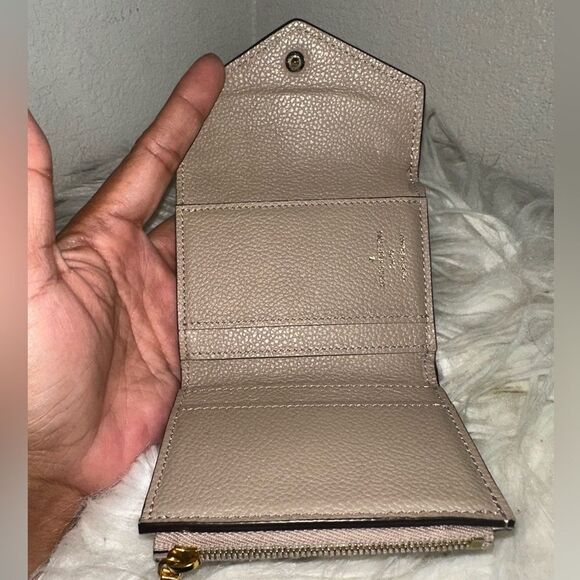 Louis Vuitton Small Beige Zoe Empreinte Wallet - Picture 10 of 14